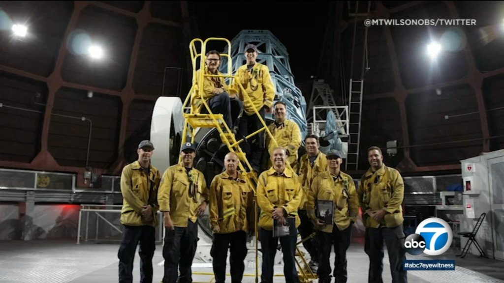 Firefighters who saved Mount Wilson Observatory from Bobcat Fire treated to celestial view