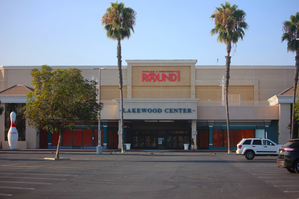 LA County clears way for nail salons, shopping malls to open indoors