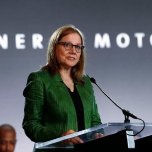 GM flips to California's side in pollution fight with Trump