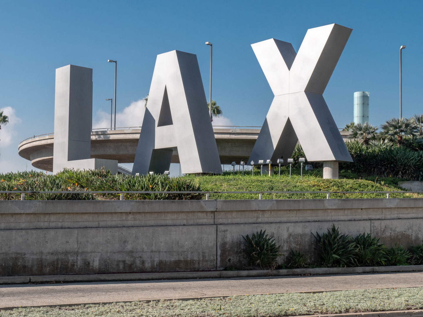 LAX