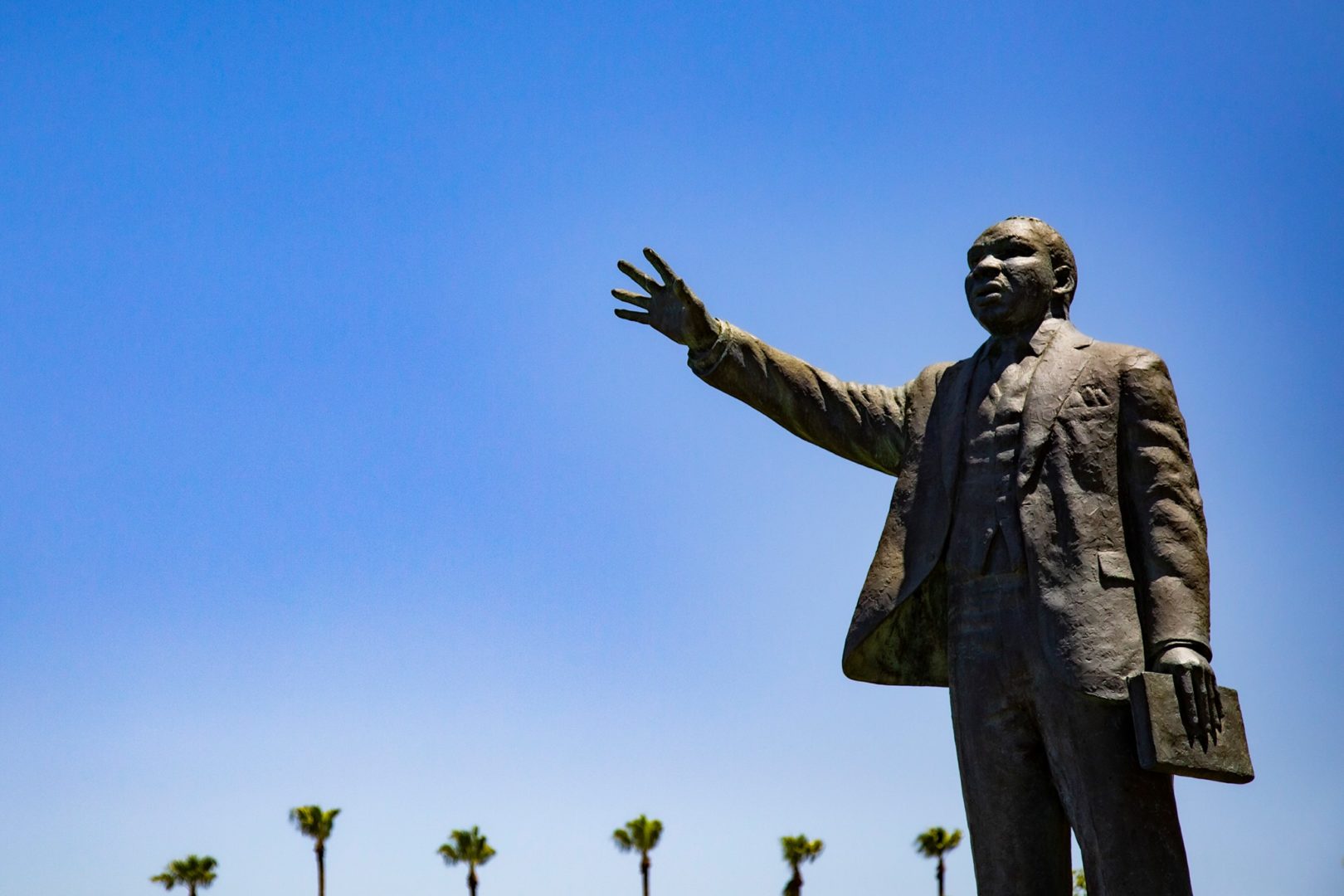 MLK statue Long Beach