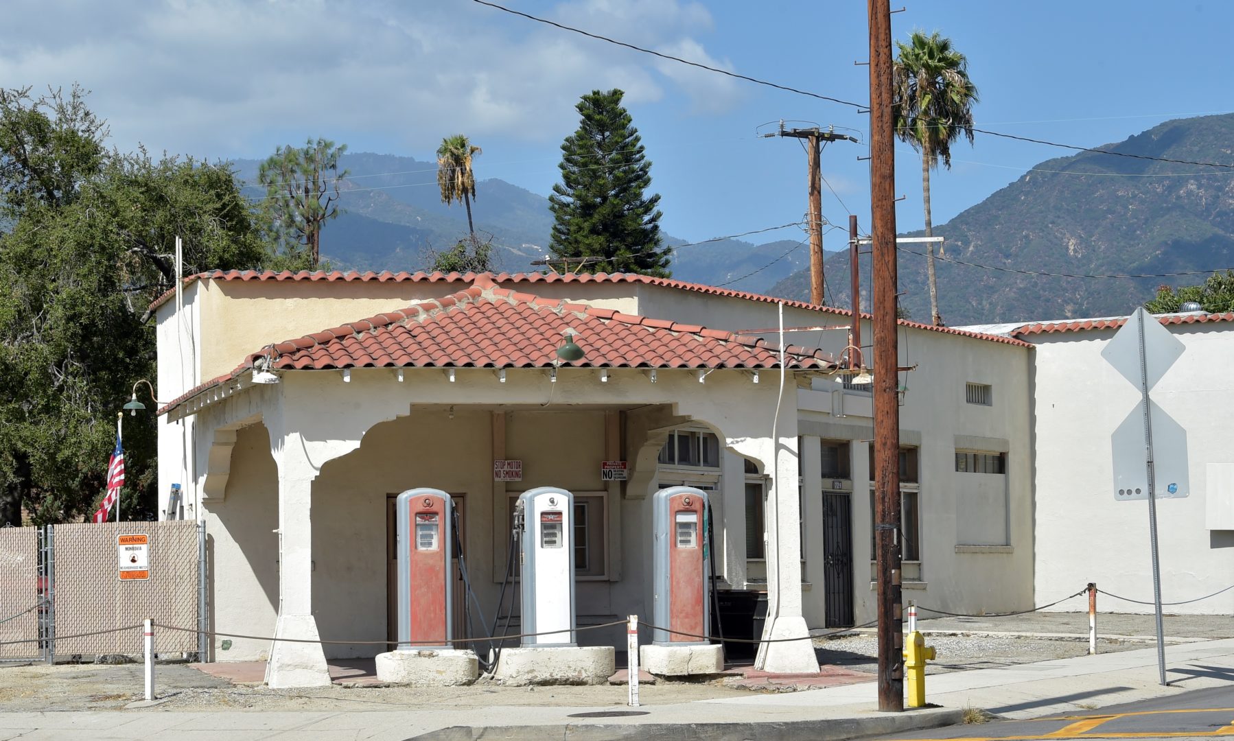 Monrovia Flying A Gas Station